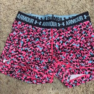 Pink underarmour spandex